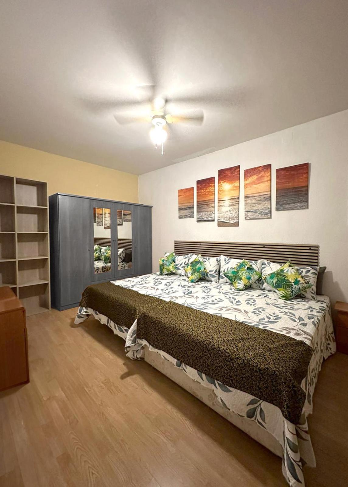Puerta Del Sol Carretas Apartaments & Rooms Madrid Buitenkant foto